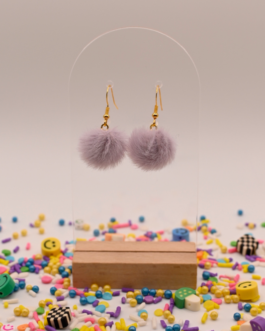 Cloud Poms – Maeve