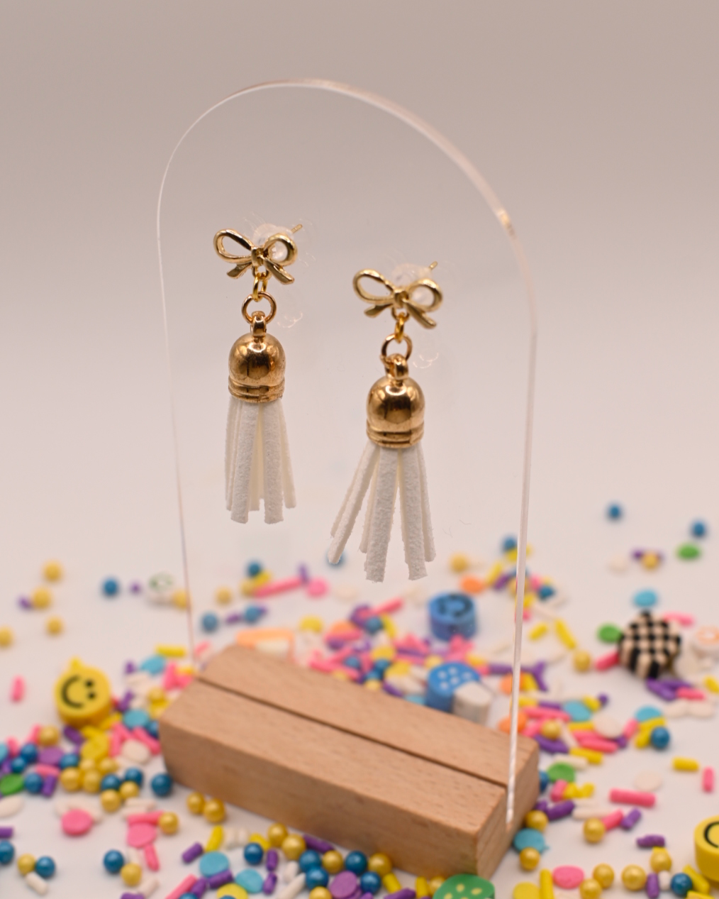 Bow & Tell – White